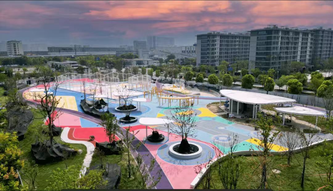 光谷湖畔大观实景图