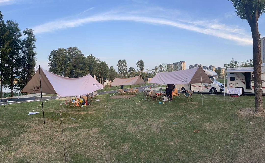 武汉.湖畔春风效果图图片